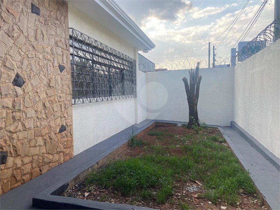 Casa à venda com 3 quartos, sendo 1 suíte, no Centro, Araraquara, SP