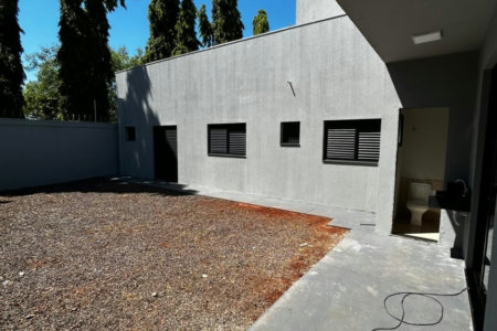 Casa à venda com 3 quartos, sendo 1 suíte,  em Três Lagoas, MS