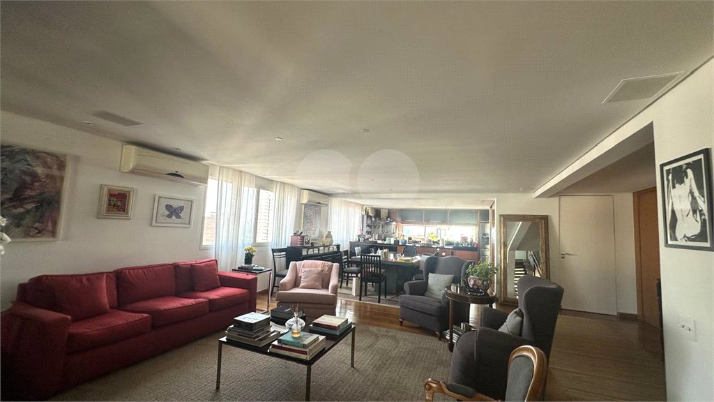 Apartamento à venda com 3 quartos, sendo 2 suítes, em Jardim Paulista, São Paulo, SP