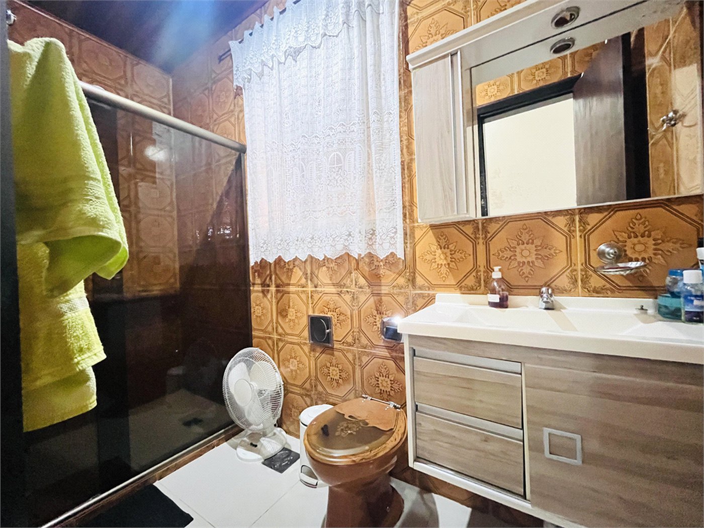 Casa à venda com 4 quartos, sendo 1 suíte, em Campo Grande, Rio de Janeiro, RJ
