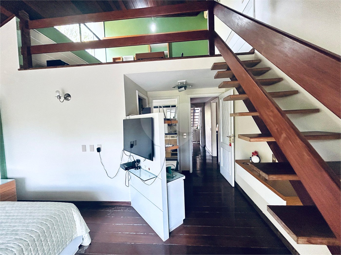 Casa à venda com 8 quartos, sendo 7 suítes, em Barra da Tijuca, Rio de Janeiro, RJ