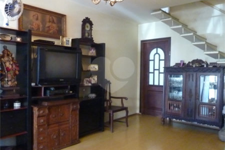 Sobrado à venda com 2 quartos, sendo 1 suíte,  em Alto da Lapa, São Paulo, SP