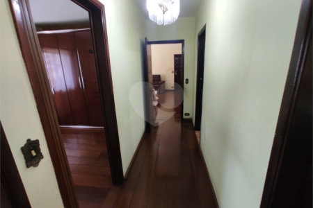 Casa à venda com 4 quartos, sendo 1 suíte, em Vila Galvão, Guarulhos, SP