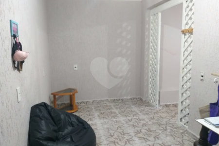 Sobrado à venda com 3 quartos, sendo 1 suíte, em Vila Galvão, Guarulhos, SP