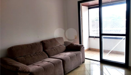 Apartamento à venda com 2 quartos, sendo 1 suíte,  em Moema, São Paulo, SP