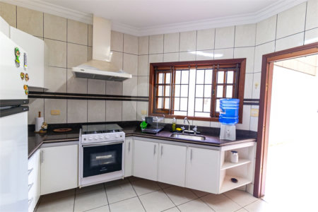 Casa à venda com 4 quartos, sendo 2 suítes, em Parque Residencial Presidente Médici, Itu, SP