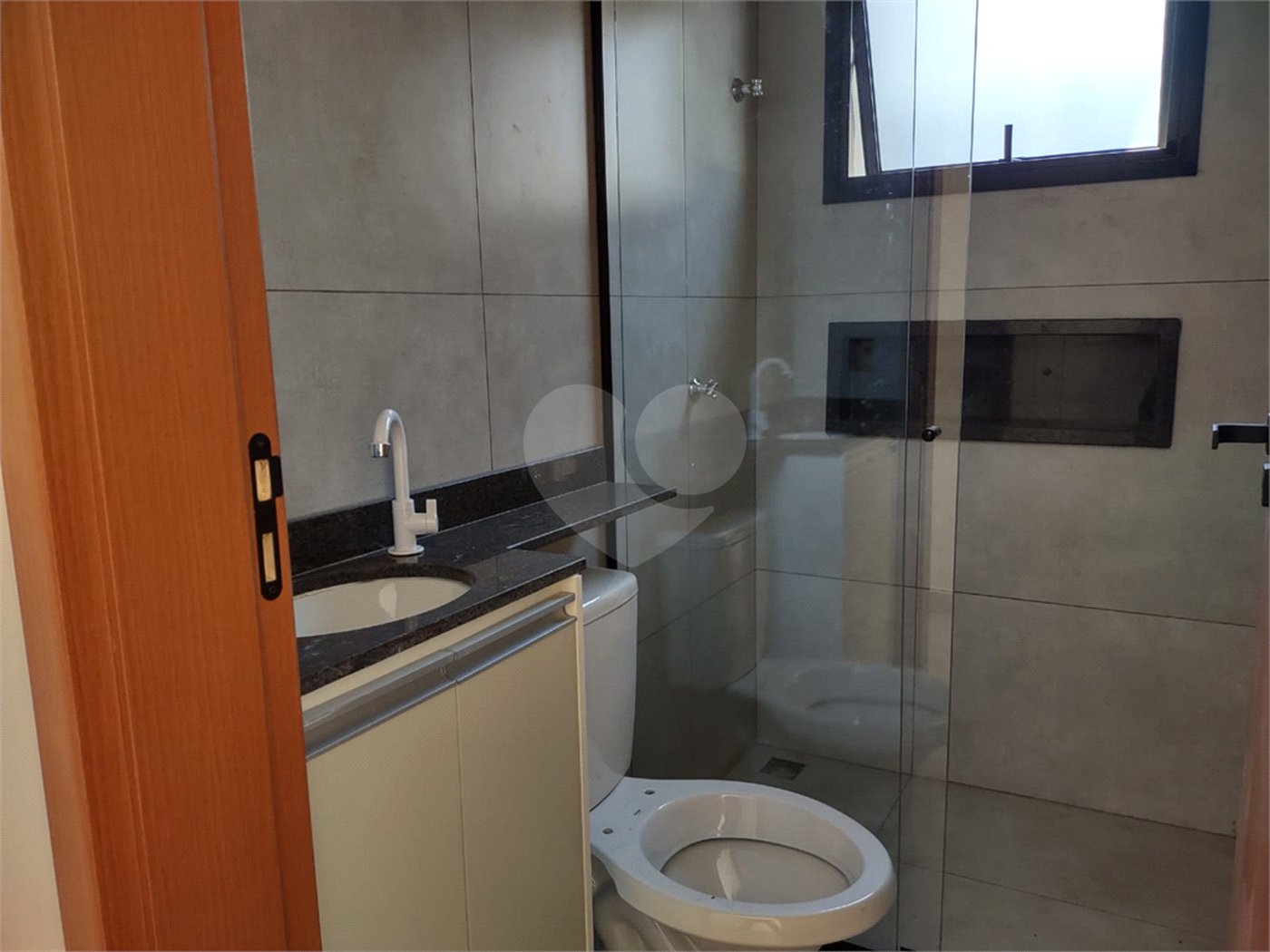 Casa à venda com 2 suítes em Jardim Santo Antônio, Atibaia, SP