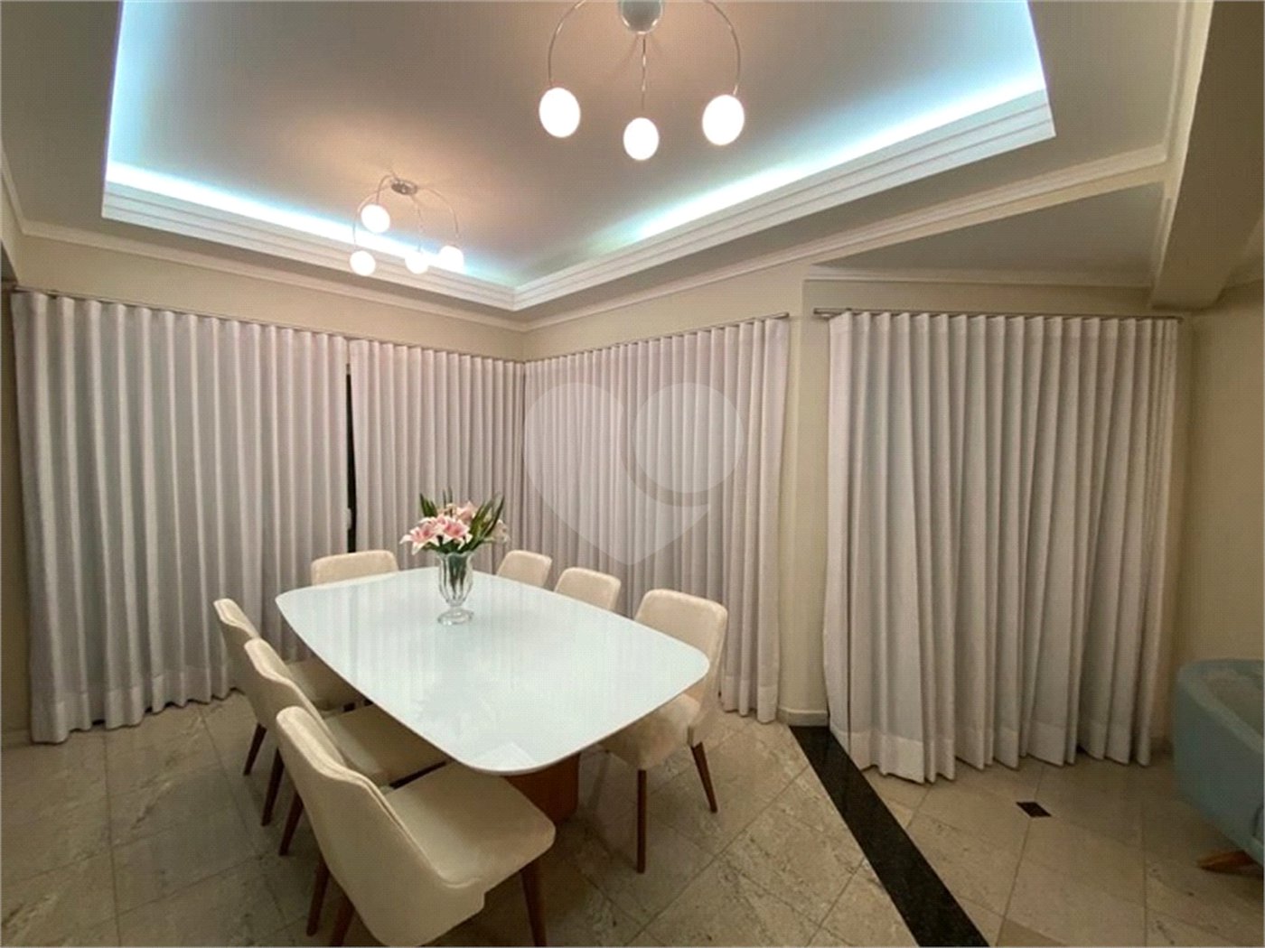 Casa à venda com 3 suítes no condomínio Villa dos Inglezes, Sorocaba - SP