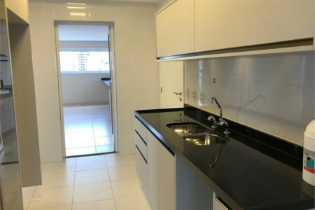 Apartamento à venda ou para alugar com 3 suítes em Santo Amaro, São Paulo, SP