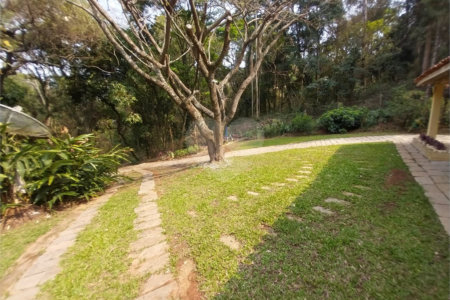 Chácara à venda ou para alugar com 3 quartos, sendo 1 suíte, em Chácaras Polozzi, Louveira, SP