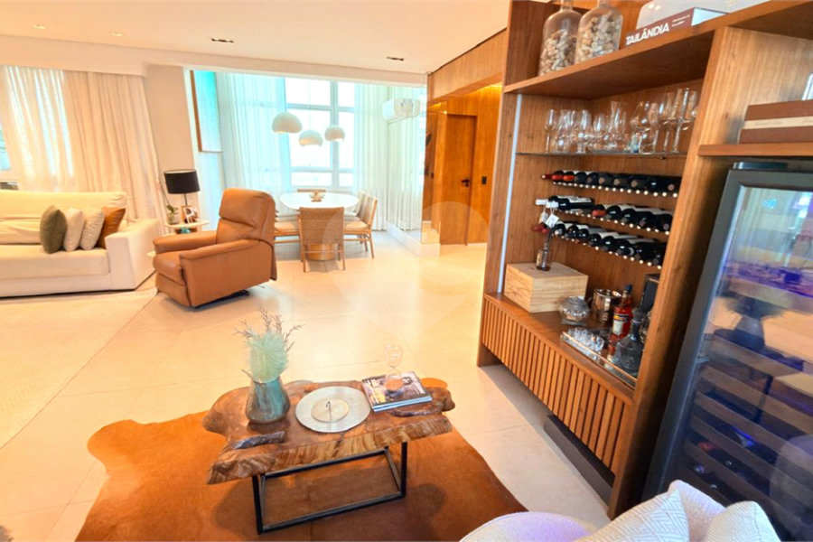 Apartamento à venda com 4 suítes em Santana, São Paulo, SP
