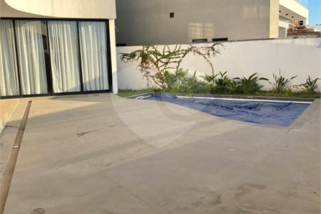 Casa à venda com 4 quartos, sendo 2 suítes,  no condomínio Residencial Castanheira, Sorocaba - SP