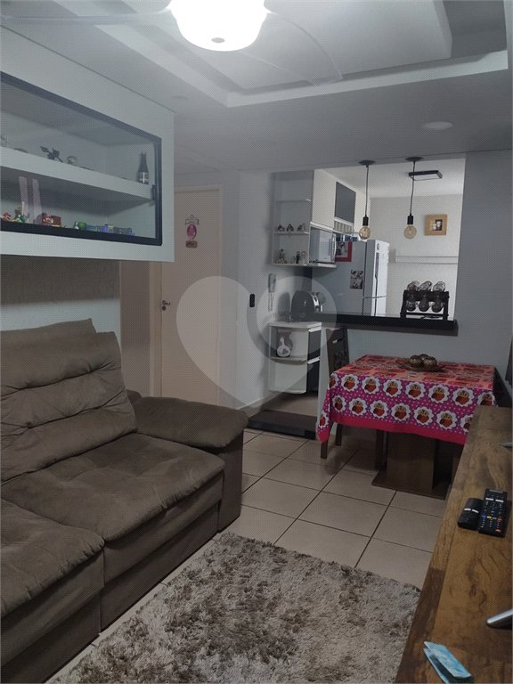 Apartamento no Condomínio Mont Royal