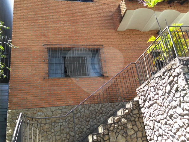 Sobrado à venda com 4 quartos, sendo 1 suíte,  em Santana, São Paulo, SP