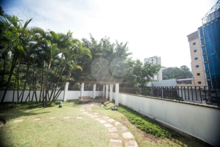 Apartamento à venda com 4 quartos, sendo 3 suítes, em Vila Andrade, São Paulo, SP
