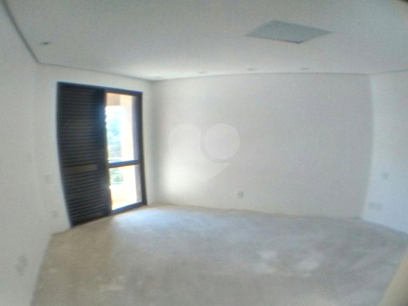 Apartamento à venda com 3 suítes em Vila Suzana, São Paulo, SP