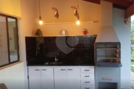 Casa em condomínio à venda com 3 quartos, sendo 1 suíte, no Centro, Bom Jesus dos Perdões, SP