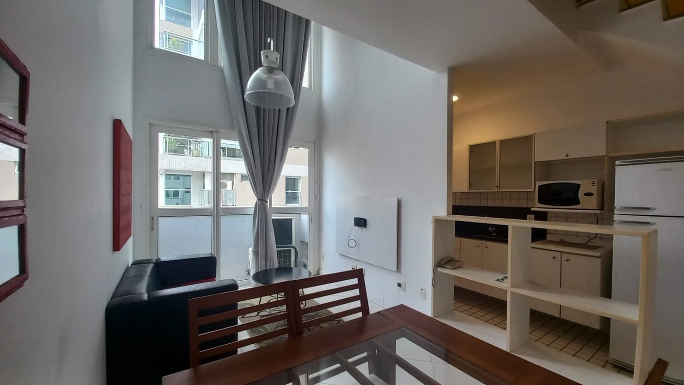 Apartamento com 2 dormitórios à venda, 96 m² por R$ 1.200.000,00 - Gonzaga - Santos/SP