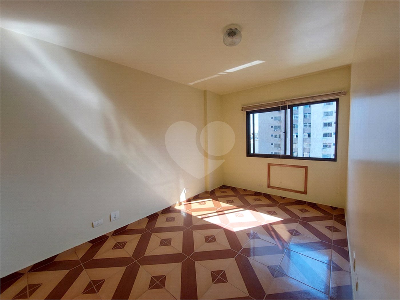 Apartamento à venda com 4 quartos, sendo 1 suíte, em Tijuca, Rio de Janeiro, RJ