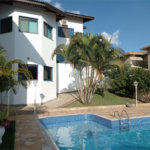 Casa à venda com 4 quartos, sendo 1 suíte, no condomínio Vale do Itamaracá, Valinhos - SP