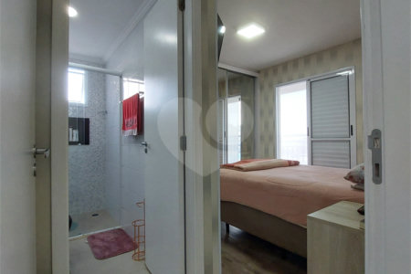 Apartamento à venda com 3 quartos, sendo 1 suíte, em Jardim Flor da Montanha, Guarulhos, SP