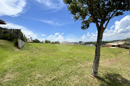 Terreno à venda no condomínio Residencial Saint Charbel, Araçoiaba da Serra - SP