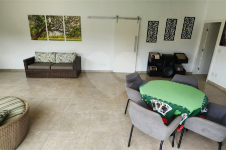 Casa à venda com 4 quartos, sendo 2 suítes, no condomínio Marinas, Bom Jesus dos Perdões - SP