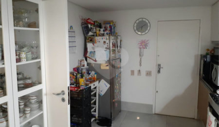 Apartamento à venda com 3 quartos, sendo 1 suíte,  em Jardim Paulista, São Paulo, SP