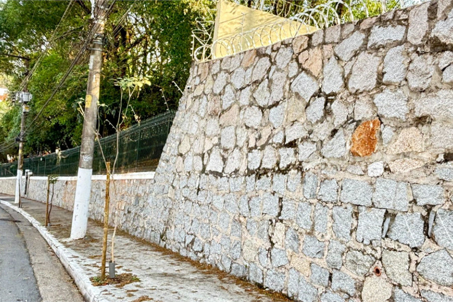 Sobrado à venda ou para alugar com 15 quartos em Tremembé, São Paulo, SP