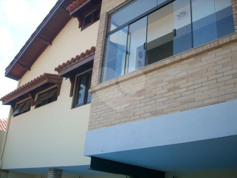 Sobrado à venda com 4 quartos, sendo 2 suítes, em Tremembé, São Paulo, SP
