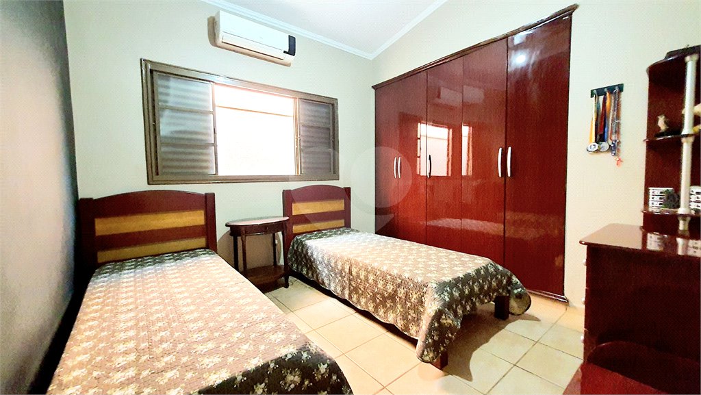 Casa de Vila à venda com 2 quartos, sendo 1 suíte,  em Residencial e Comercial Palmares, Ribeirão Preto, SP