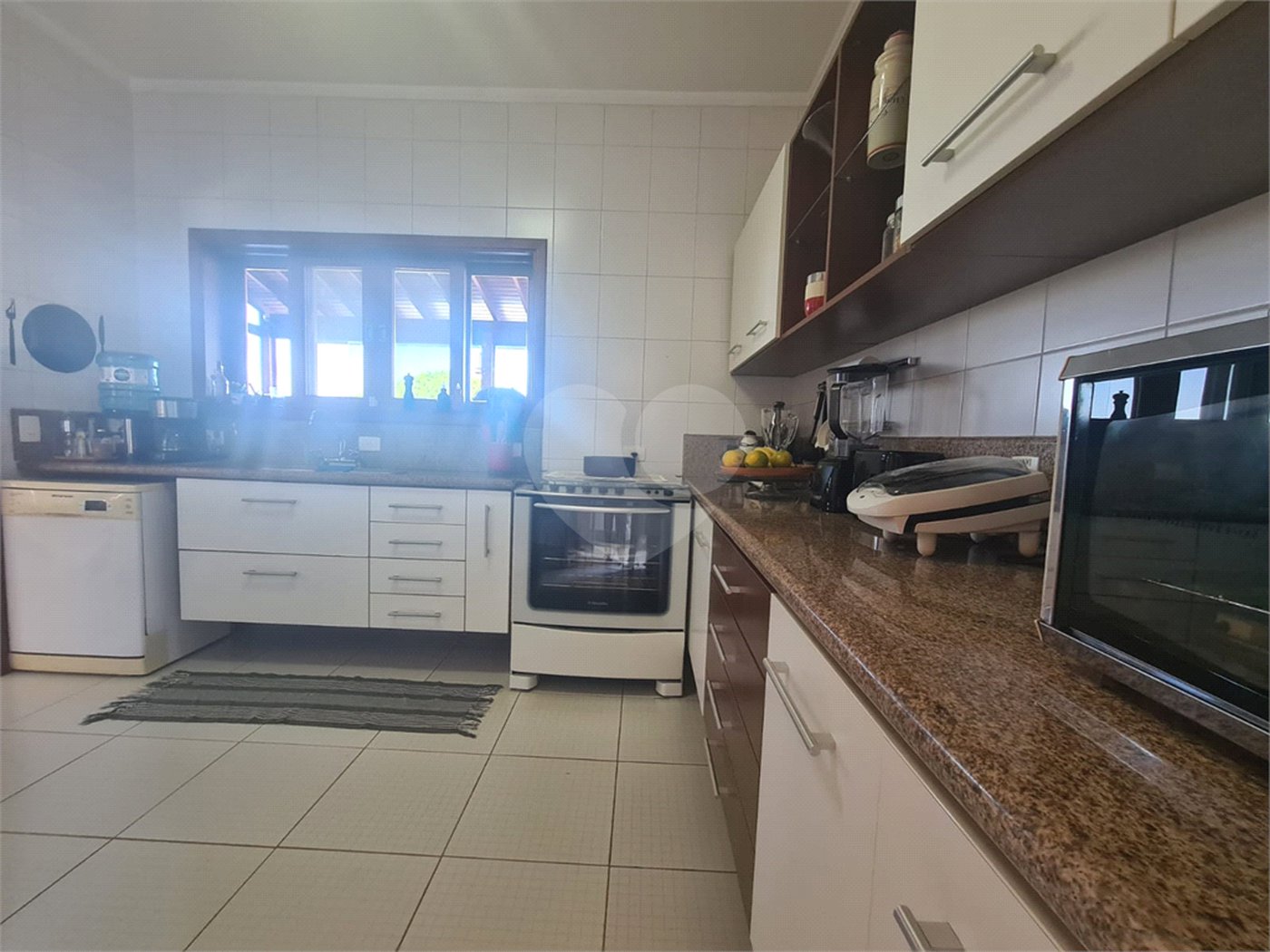 Casa à venda com 4 suítes no condomínio Santa Teresa, Itupeva - SP