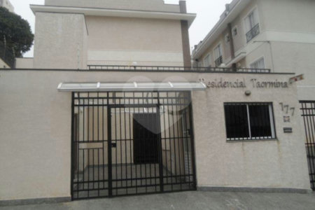 Casa à venda com 2 suítes no condomínio Residencial Taormina, São Paulo - SP