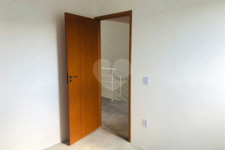 Casa à venda com 2 quartos no condomínio Residencial Turim, Mogi das Cruzes - SP