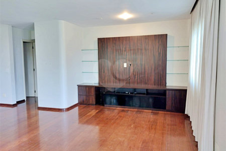 Apartamento à venda com 4 quartos, sendo 3 suítes,  em Vila Andrade, São Paulo, SP