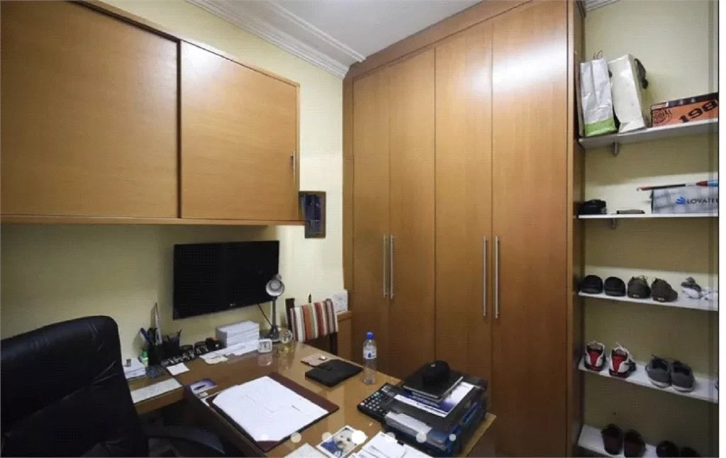 Casa à venda com 5 suítes em Jardim Londrina, São Paulo, SP