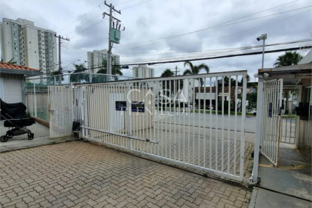 Casa em condomínio à venda com 2 quartos em Caguassu, Sorocaba, SP