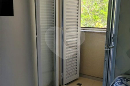 Casa à venda com 3 quartos, sendo 1 suíte, no condomínio Terrara, São Paulo - SP