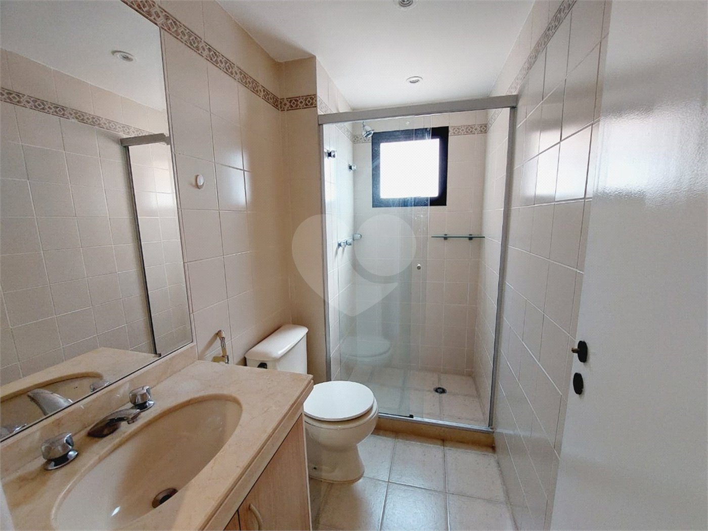 Apartamento à venda com 4 quartos, sendo 2 suítes,  em Alto da Lapa, São Paulo, SP