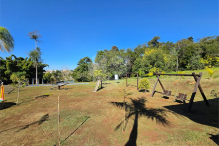 Terreno à venda no condomínio Village Araçoiaba, Araçoiaba da Serra - SP