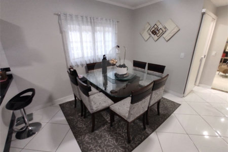 Sobrado à venda com 3 quartos, sendo 1 suíte, em Vila Ema, São Paulo, SP