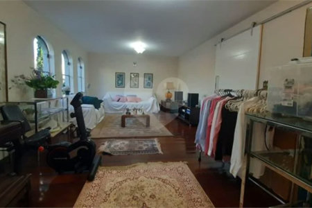Casa à venda com 4 quartos, sendo 2 suítes, em MORUMBI, São Paulo, SP