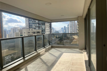 Apartamento à venda com 3 suítes em Campo Belo, São Paulo, SP