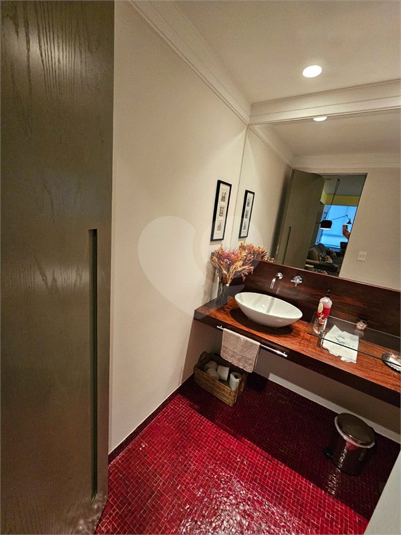 Apartamento à venda com 3 suítes em Indianópolis, São Paulo, SP