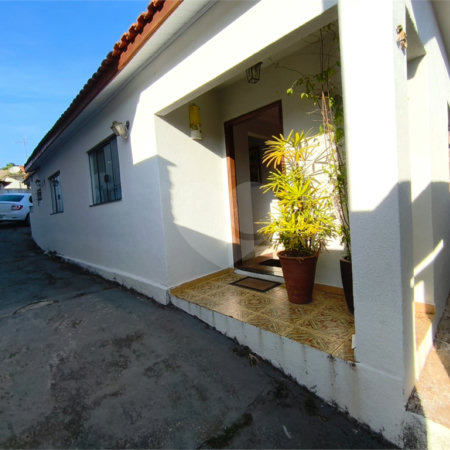 Casa à venda com 4 quartos em Vila Barth, Itapetininga, SP
