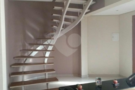 Casa à venda com 3 quartos, sendo 1 suíte,  em Santana, São Paulo, SP