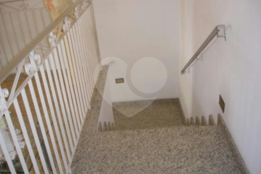 Sobrado à venda com 3 quartos, sendo 2 suítes, em Vila Irmãos Arnoni, São Paulo, SP