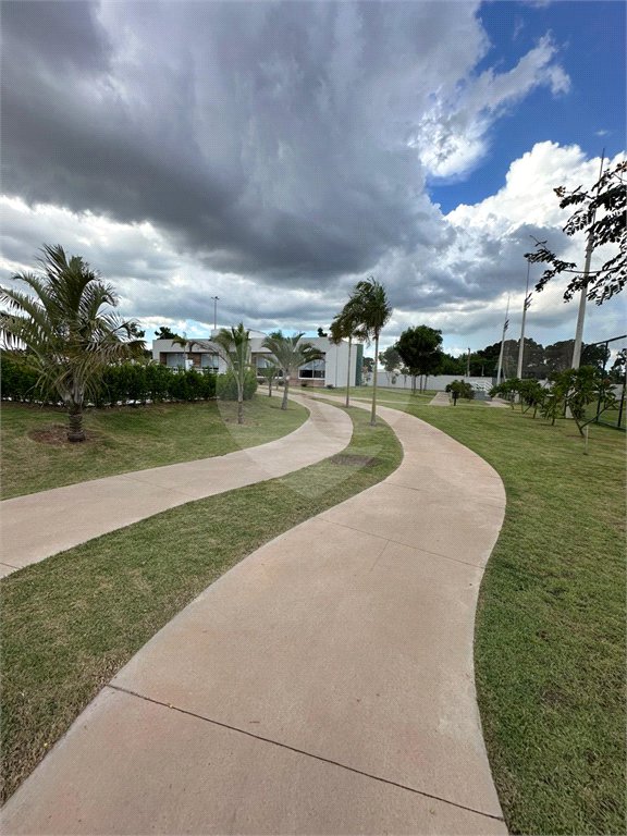 Casa à venda com 5 suítes no condomínio Florais do Parque, Cuiabá - MT