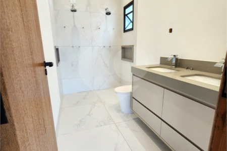 Casa à venda com 3 suítes no condomínio Residencial Central Parque, Salto - SP