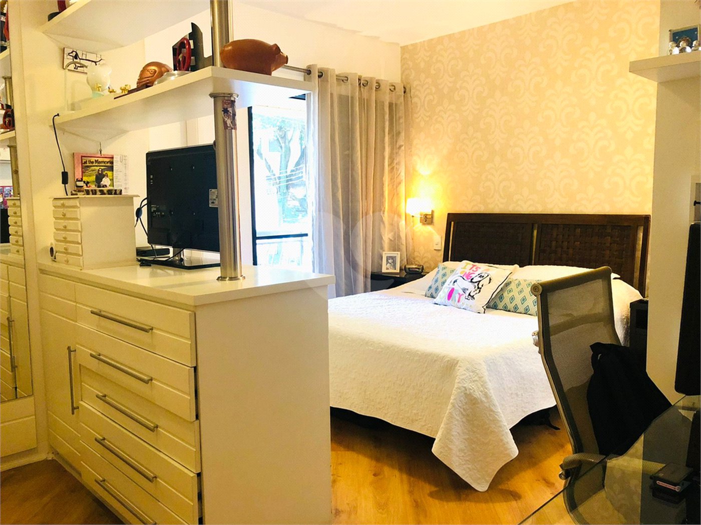 Apartamento à venda com 3 quartos, sendo 2 suítes, em Real Parque, São Paulo, SP
